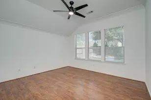 18314 N Elizabeth Shore Loop, Cypress, TX 77433 - Photo 17