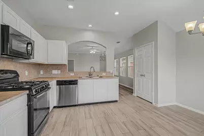 19206 Terra Forest Court, Katy, TX 77449 - Photo 11