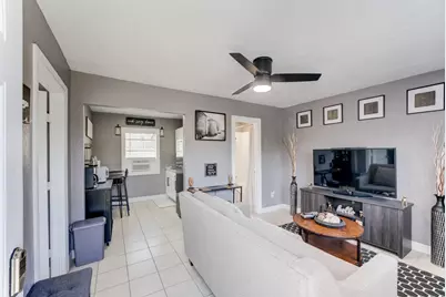 905 E Fayle Street, Baytown, TX 77520 - Photo 7