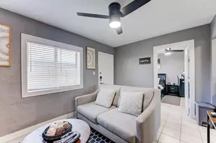 905 E Fayle St, Baytown, TX 77520 - Photo 9
