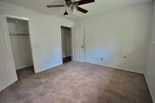 324 Pine St, Lake Jackson, TX 77566 - Photo 9