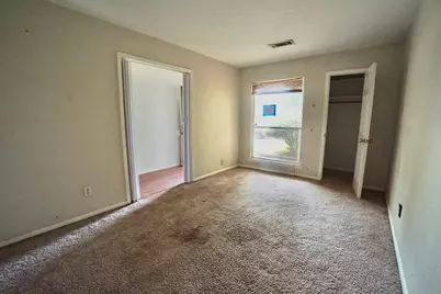 324 Pine Street, Lake Jackson, TX 77566 - Photo 7