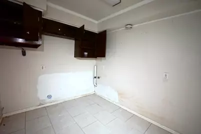324 Pine Street, Lake Jackson, TX 77566 - Photo 13