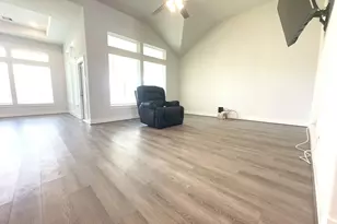 236 Woodhaven Dr, West Columbia, TX 77486 - Photo 5