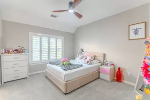 2 Graylin Woods Pl, The Woodlands, TX 77382 - Photo 31