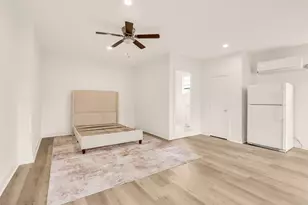407 Harris Rd, Highlands, TX 77562 - Photo 17