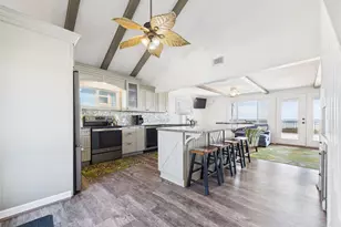 1654 Sandpebble Pl, Freeport, TX 77541 - Photo 9