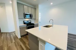 2811 Chancery Summit Ct, Houston, TX 77047 - Photo 3
