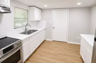 15517 Hwy 6, Santa Fe, TX 77517 - Photo 11