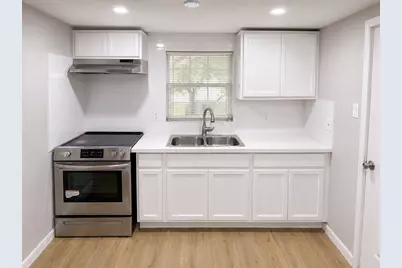 15517 Highway 6, Santa Fe, TX 77517 - Photo 9