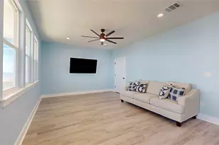 834 Kahla Dr, Crystal Beach, TX 77650 - Photo 27