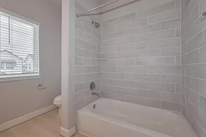 8925 Grovner Place, Houston, TX 77055 - Photo 35