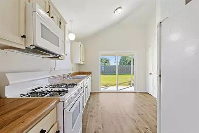 19006 Keyturn Lane, Humble, TX 77346 - Photo 7