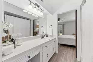 8907 Wilson Reid Dr, Houston, TX 77040 - Photo 13