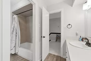 8907 Wilson Reid Dr, Houston, TX 77040 - Photo 19