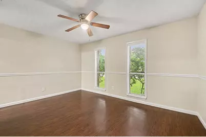 300 Castlelake Drive, Friendswood, TX 77546 - Photo 11
