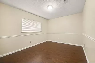 300 Castlelake Drive, Friendswood, TX 77546 - Photo 13
