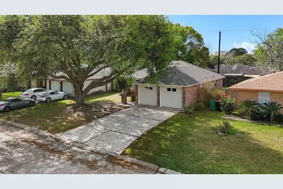 2205 Buchanan Drive, Baytown, TX 77520 - Photo 33