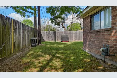 2205 Buchanan Drive, Baytown, TX 77520 - Photo 31