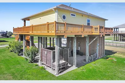 938 Sage Road, Crystal Beach, TX 77650 - Photo 9