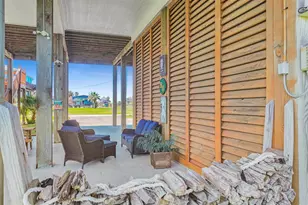 938 Sage Rd, Crystal Beach, TX 77650 - Photo 11