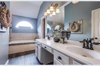 4702 Torrington Court, Sugar Land, TX 77479 - Photo 15