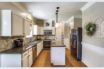 4702 Torrington Court, Sugar Land, TX 77479 - Photo 9