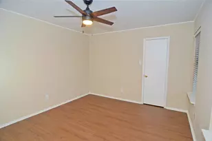 16915 Lighthouse View Dr, Friendswood, TX 77546 - Photo 27