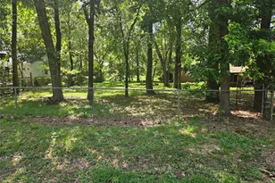 808 Chickasaw Dr, Montgomery, TX 77356 - Photo 1