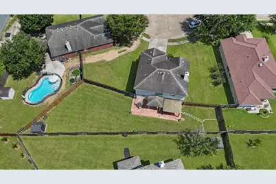 7408 Newport Lane, Pearland, TX 77584 - Photo 3