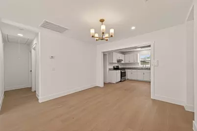 3209 McCrarey Drive, Houston, TX 77088 - Photo 11