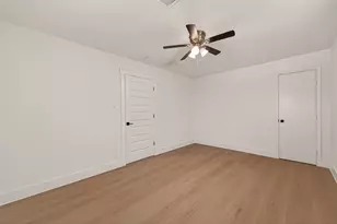 3209 McCrarey Dr, Houston, TX 77088 - Photo 27