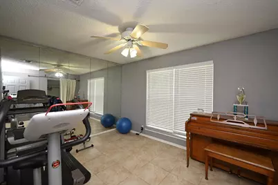 13102 Richmond Avenue, Houston, TX 77082 - Photo 15