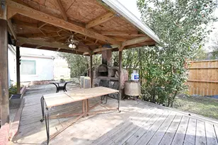 13102 Richmond Ave, Houston, TX 77082 - Photo 11