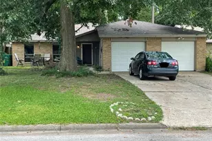 1610 Hazelwood St, Conroe, TX 77301 - Photo 11