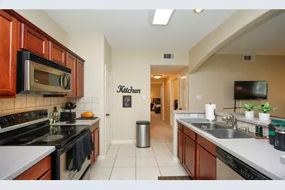 6607 Lake Woodlands Drive #223, The Woodlands, TX 77382 - Photo 9