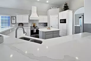 510 Larry Ward, Bridge City, TX 77611 - Photo 13