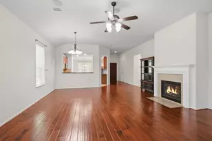 16918 Cherokee Lake Ln, Houston, TX 77044 - Photo 7