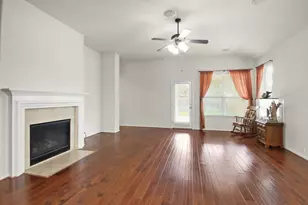 16918 Cherokee Lake Ln, Houston, TX 77044 - Photo 3