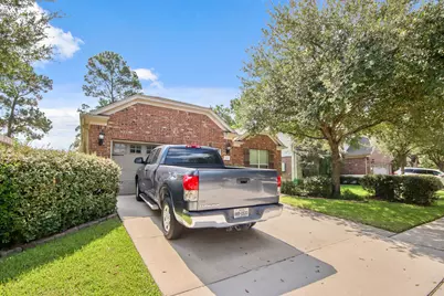 16918 Cherokee Lake Lane, Houston, TX 77044 - Photo 35