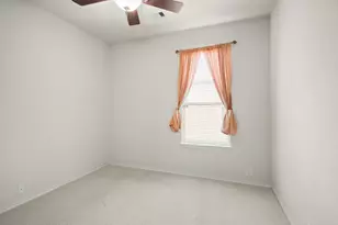 16918 Cherokee Lake Ln, Houston, TX 77044 - Photo 23