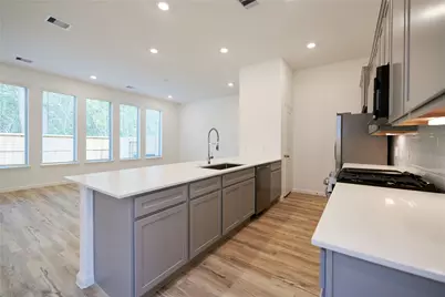 665 Royal Arch Drive, Conroe, TX 77304 - Photo 11