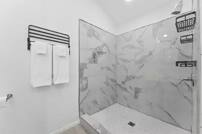 7810 Poitiers Drive, Houston, TX 77071 - Photo 17