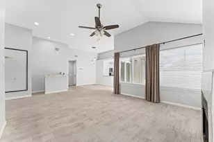 7810 Poitiers Dr, Houston, TX 77071 - Photo 7