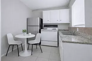 1228 5th Ave N, Texas City, TX 77590 - Photo 5