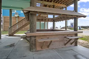 812 S Crystal Beach Rd, Crystal Beach, TX 77650 - Photo 5