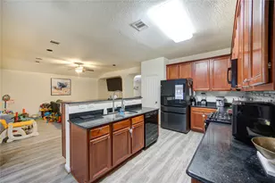 16211 Peach Bluff Ln, Cypress, TX 77429 - Photo 25