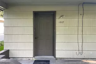 1417 W Talmadge St, Alvin, TX 77511 - Photo 3