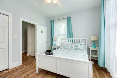 1516 37th Street, Galveston, TX 77550 - Photo 17