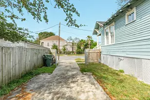1516 37th St, Galveston, TX 77550 - Photo 21